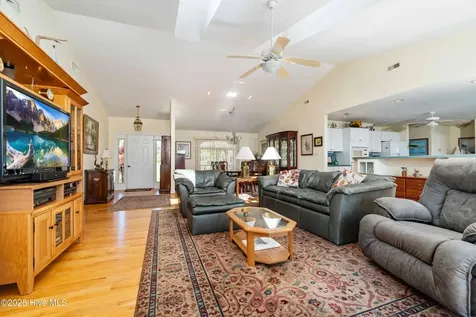 6042 Dolphin Road Oriental NC 28571