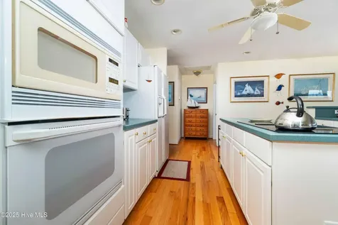 6042 Dolphin Road Oriental NC 28571