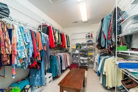 6042 Dolphin Road Oriental NC 28571