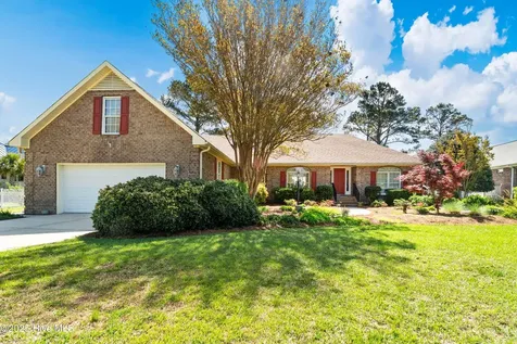 6042 Dolphin Road Oriental NC 28571