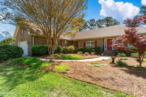 6042 Dolphin Road Oriental NC 28571