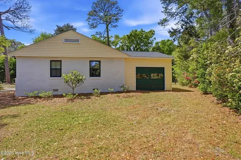 304 Parkway Drive Wilmington NC 28409
