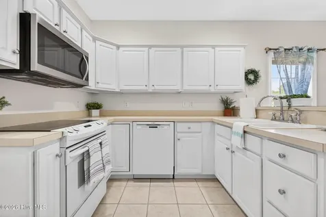 778 Beachwalk Drive Winnabow NC 28479
