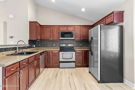 214 Tall Tree Court Maysville NC 28555