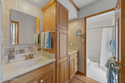 106 Whittaker Point Road Oriental NC 28571
