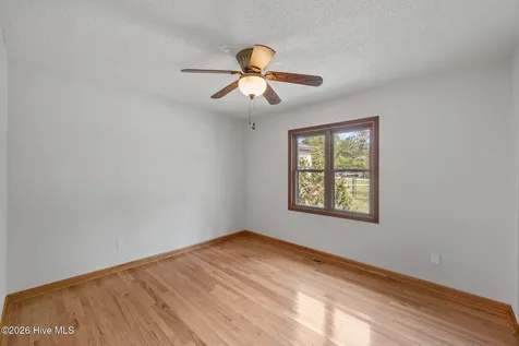106 Whittaker Point Road Oriental NC 28571