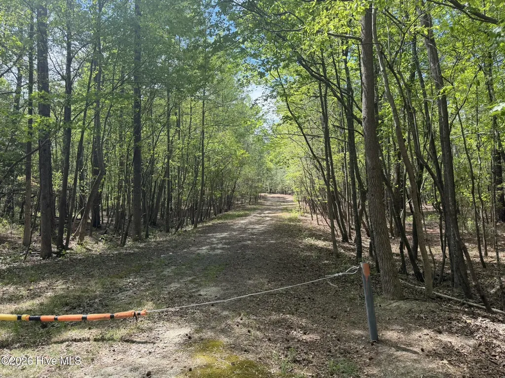 1016R Cedar Lane Seven Lakes NC 27376