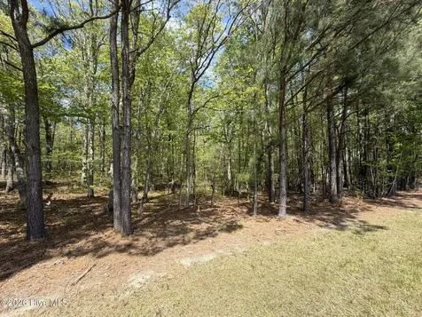 1016R Cedar Lane Seven Lakes NC 27376