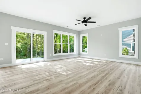 554 Sanctuary Point SW Supply NC 28462