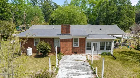 434 Quinerly Street Grifton NC 28530