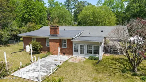 434 Quinerly Street Grifton NC 28530