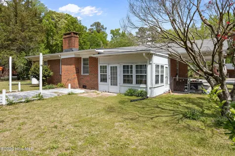 434 Quinerly Street Grifton NC 28530