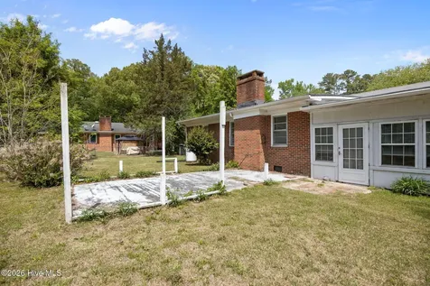 434 Quinerly Street Grifton NC 28530