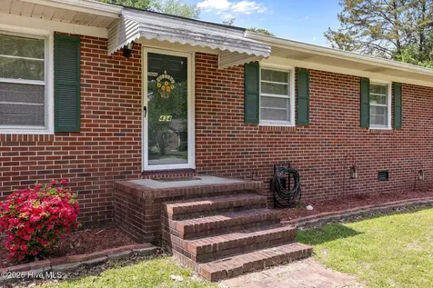 434 Quinerly Street Grifton NC 28530