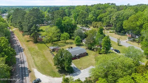 434 Quinerly Street Grifton NC 28530