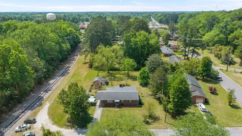 434 Quinerly Street Grifton NC 28530