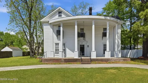 227 Blount Street Winterville NC 28590