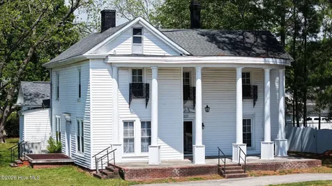 227 Blount Street Winterville NC 28590
