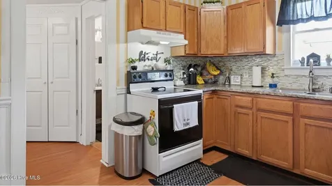 227 Blount Street Winterville NC 28590