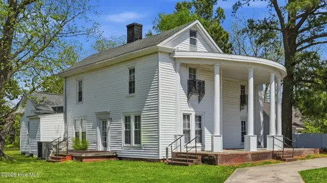 227 Blount Street Winterville NC 28590
