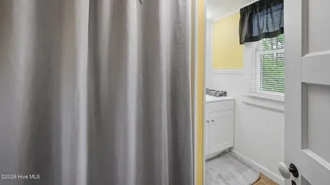 227 Blount Street Winterville NC 28590