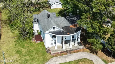 227 Blount Street Winterville NC 28590