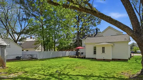 227 Blount Street Winterville NC 28590