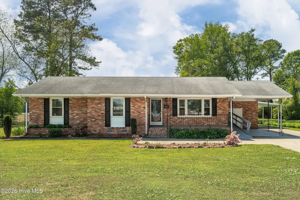 1226 Hwy 58 S Kinston NC 28504