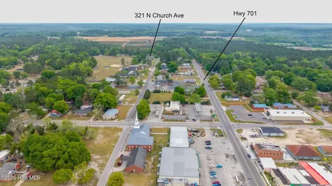 321 N Church Avenue Garland NC 28441