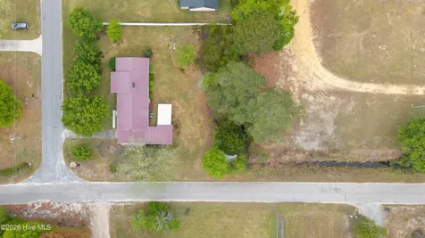 321 N Church Avenue Garland NC 28441