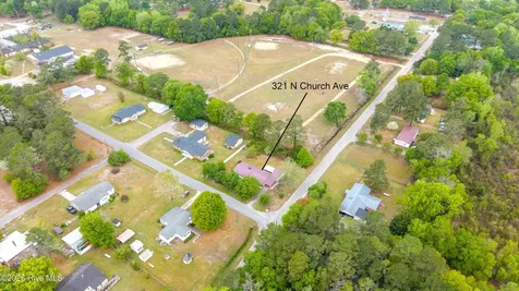321 N Church Avenue Garland NC 28441