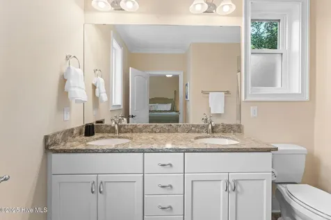 3618 Holly Harbor Drive Southport NC 28461