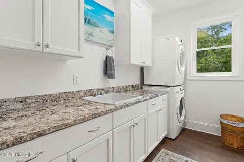3618 Holly Harbor Drive Southport NC 28461