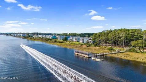 3618 Holly Harbor Drive Southport NC 28461