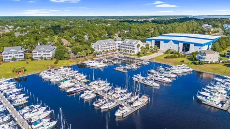 3618 Holly Harbor Drive Southport NC 28461
