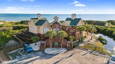 3618 Holly Harbor Drive Southport NC 28461
