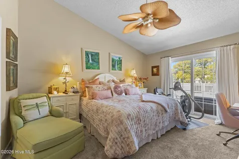 218 Sandfiddler W Emerald Isle NC 28594