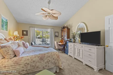 218 Sandfiddler W Emerald Isle NC 28594