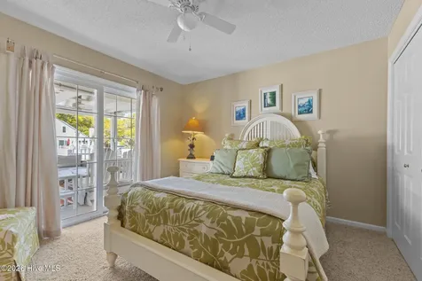 218 Sandfiddler W Emerald Isle NC 28594