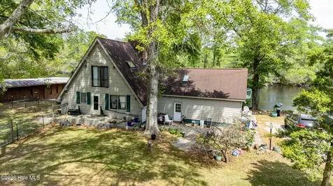 6655 Clarks Neck Road Washington NC 27889