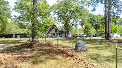 6655 Clarks Neck Road Washington NC 27889