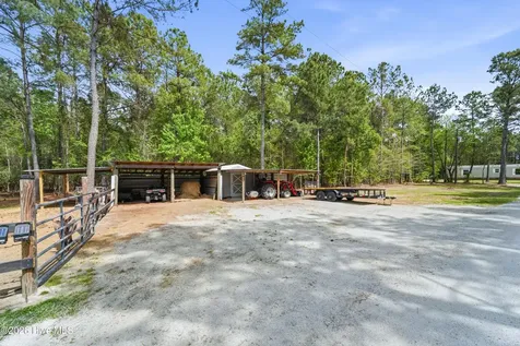 193 Alonza Lane Richlands NC 28574