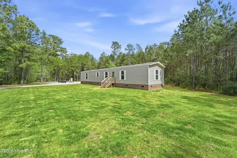 193 Alonza Lane Richlands NC 28574