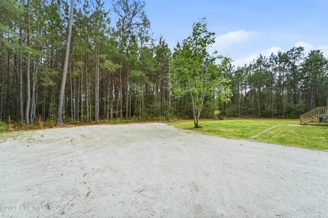 193 Alonza Lane Richlands NC 28574