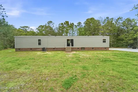 193 Alonza Lane Richlands NC 28574