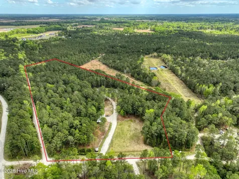 193 Alonza Lane Richlands NC 28574