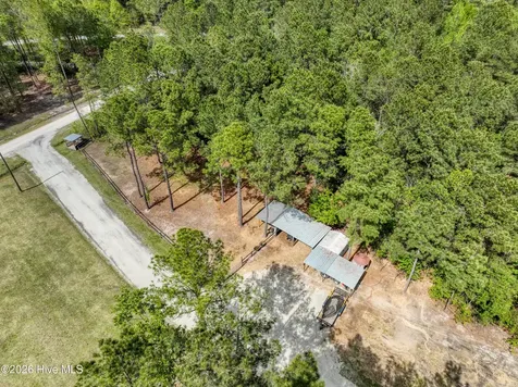 193 Alonza Lane Richlands NC 28574