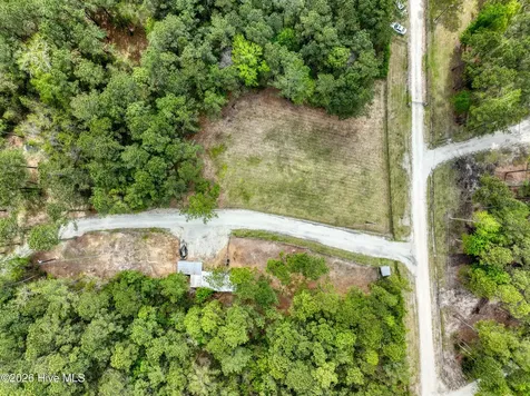 193 Alonza Lane Richlands NC 28574