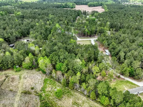 193 Alonza Lane Richlands NC 28574