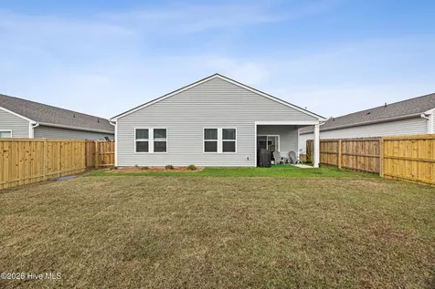 228 Ocean Pointe Boulevard SE Bolivia NC 28422